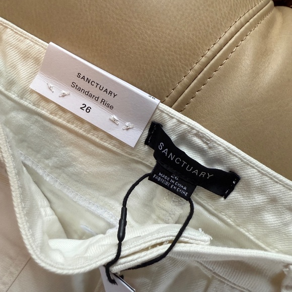 Sanctuary | Voyage Crop in White - Picture 5 of 5